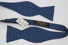 BROOKS BROTHERS MAKERS BLUE SILK MEN'S BOW NECK Tie NEW