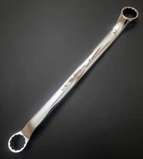 Snap-On Nearly New 10 degree Offset Box Wrench 15/16"-1"  12 point XB3032A