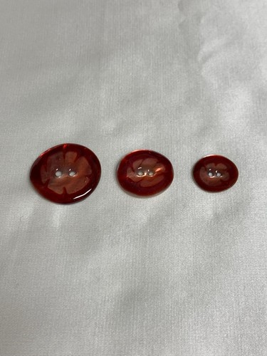 Italian Dyed Red Natural Shell MOP Pearl Button (3 Sizes to Choose From) - Picture 2 of 10