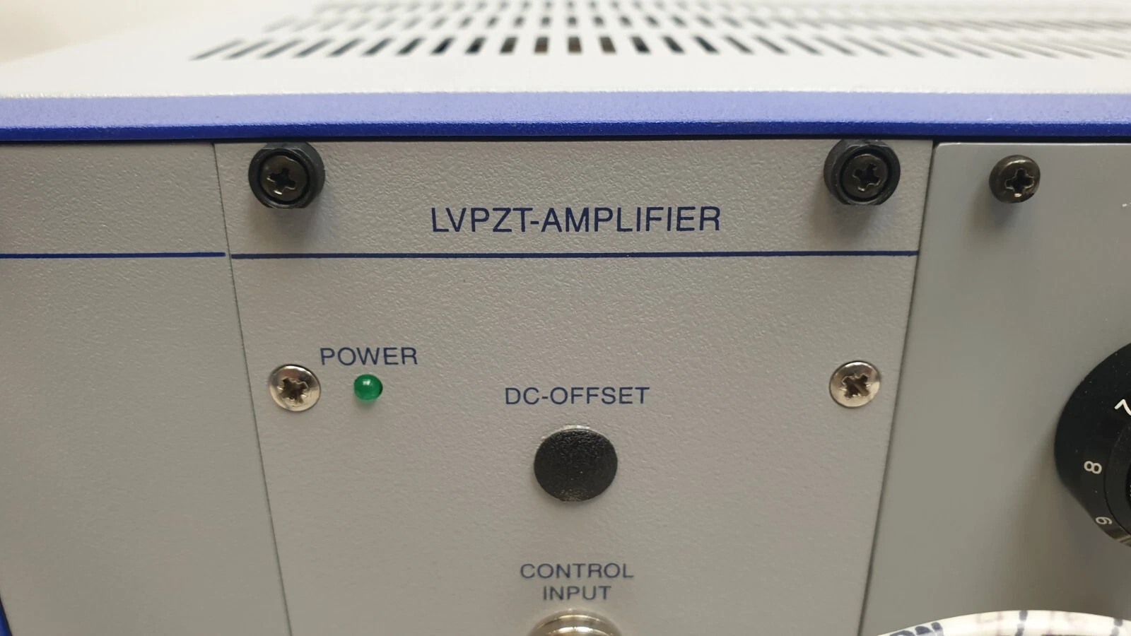 LVPZT-AMPLIFIER module panel with power LED, DC-offset adjustment and control input