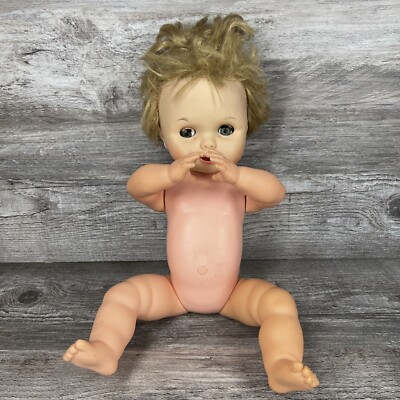 18  BABY MAGIC DOLL BY DELUXE READING DOLL 1960 s Mouth Moves When You Push Arm