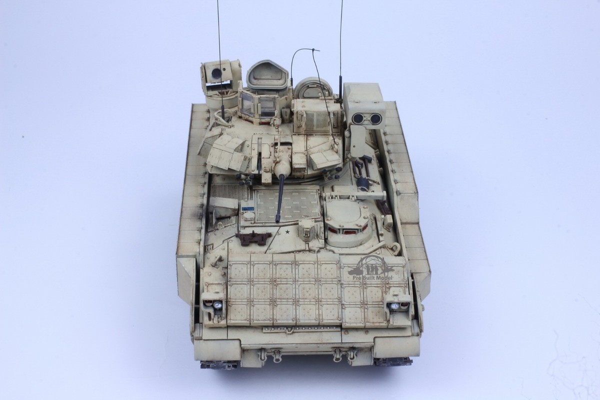 個人装備 M3A3 BRADLEY CFV PreOrder) US M3A3 Bradley CFV Modern War 1:35 Pro Built