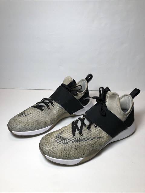 nike air zoom strong women's