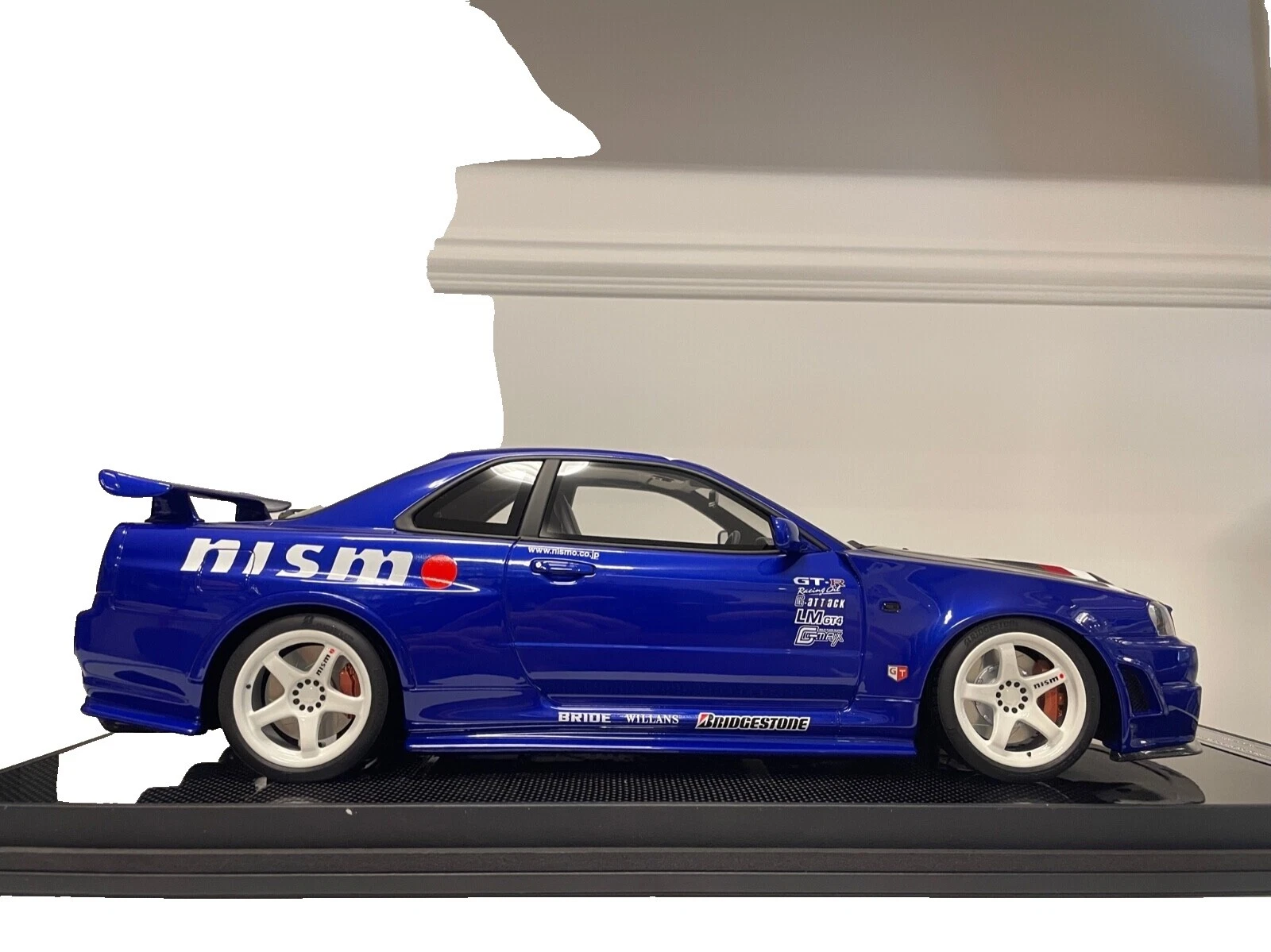 Nissan 1:12 Diecast & Toy Vehicles