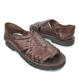 nike vapormax gold and black