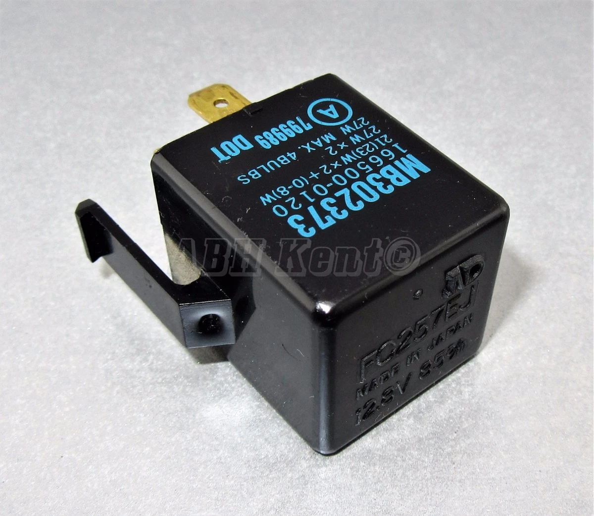 727-Mitsubishi 3Pin Flasher Turn Signal Relay MB302373 166500-0120 