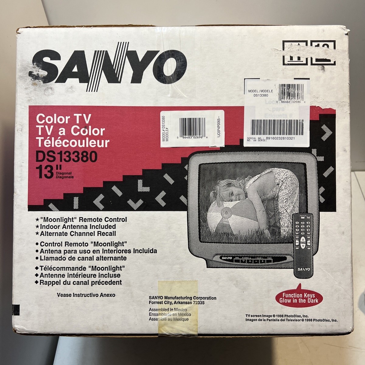 Vintage NOS New Sanyo DS13380 13” CRT 1999 Retro Gaming TV