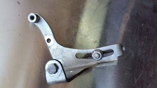 1998 Rolls Royce Silver SPUR BENTLEY ALTERNATOR BRACKET UPPER - Bild 4 von 4