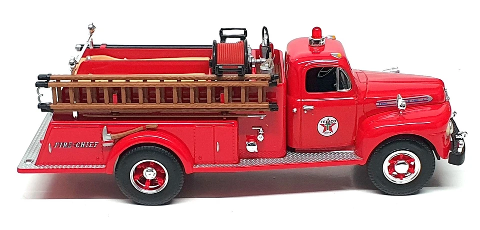 First Gear 1/34 Scale 19-2319 1951 Ford Pumper Fire Truck Texaco Fire Chief Red - Image 3 of 4