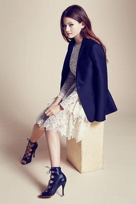 614212 Mackenzie Foy American Actor Child Model Wall Print Poster
