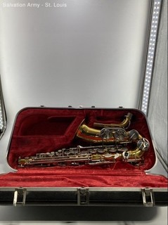 Armstrong Alto Gold Brass Lacquered Saxophone With Case And Mouthpiece