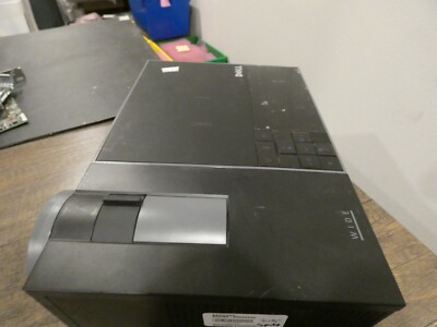 Dell 1610HD プロジェクター 送料込み Dell 1610HD プロジェクター