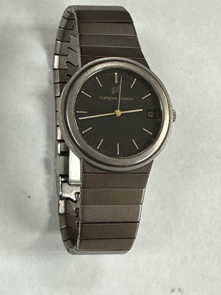 PORSCHE DESIGN クォーツウォッチ 腕時計 ブラック Porsche Design Sportivo 32mm Men's/Unisex Titanium Quartz