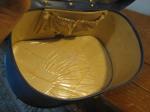 Vintage Australian LISABETH Blue Beauty Case (1960s) Made Sydney - Picture 6 of 14