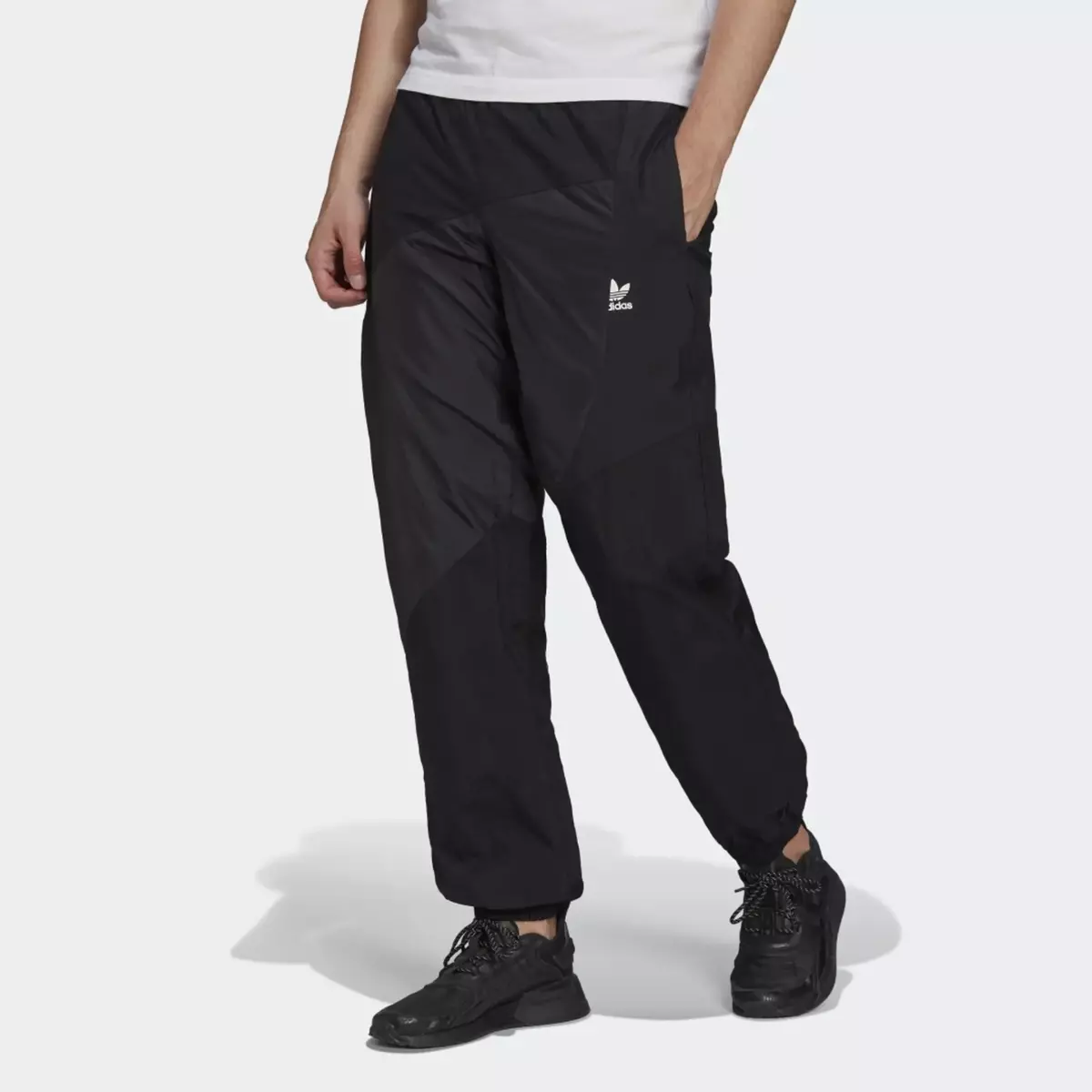 Men's Woven Regular Fit Trackpants | PUMA