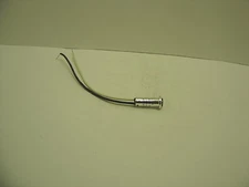 CMLW 6330-302-505R RED INDICATOR LIGHT WITH 6" WIRE LEAD 2.5V 40MA-MAX. NNB