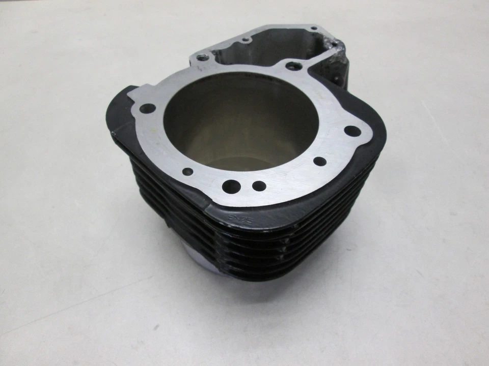 Zylinder links geschweißt Cylinder BMW R 1200 S - Bild 2 von 4
