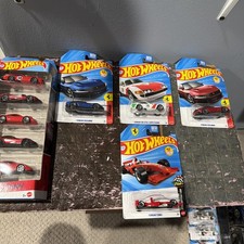 2026 Hot Wheels Ferrari Series Ferrari 365 Gtb4 Competizione Redgreen 5 Pack