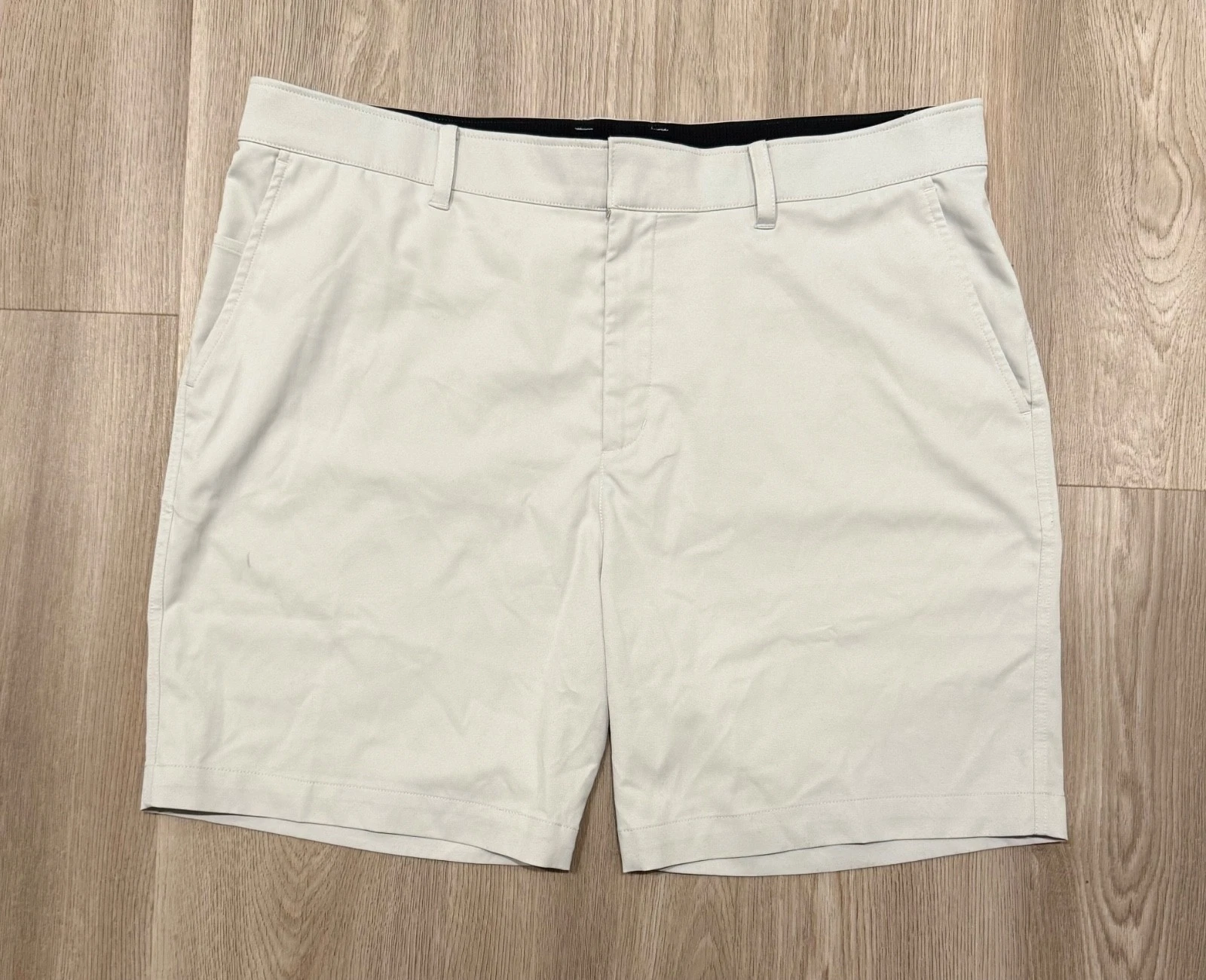 Vintage Nike Cream Classic Chino Shorts