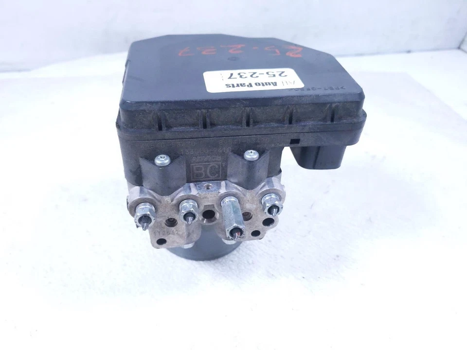 Lexus Is200t 2016 Vsa bomba abs modulador acumulador 44050-53830 Foto 4 de 4