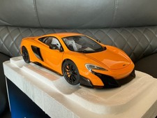 AUTOART 1/18 MCLAREN 675 LT MCLAREN ORANGE 76048