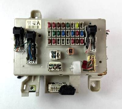 2003-2009 TOYOTA 4RUNNER INTERIOR CABIN RELAY FUSE BOX JUNCTION BLOCK OEM