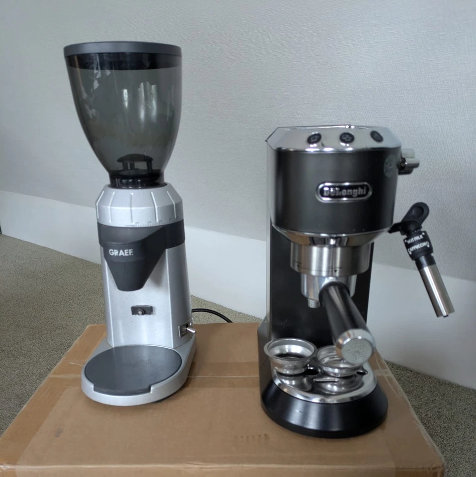 DeLonghi Dedica EC685, Foto 1 von 5