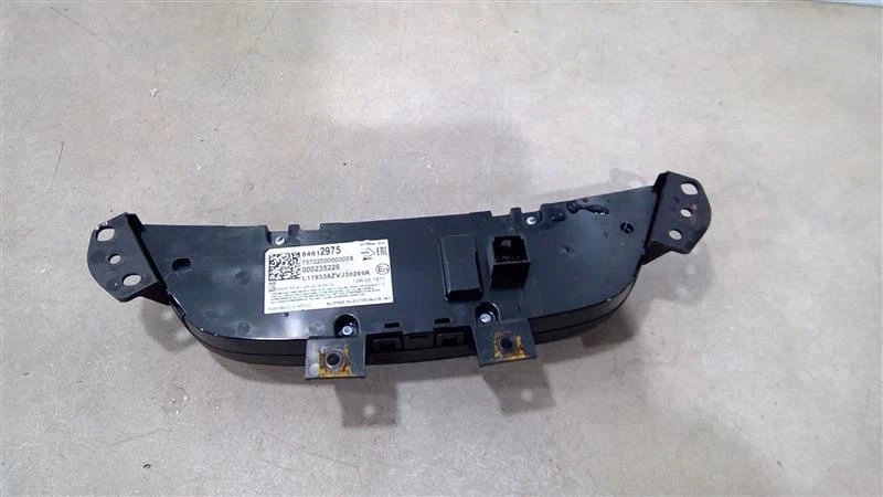 2017-2020 CHEVROLET EQUINOX CLIMAT CONTROL PANEL TEMPERATURE UNIT 84612975 - Image 3 of 4