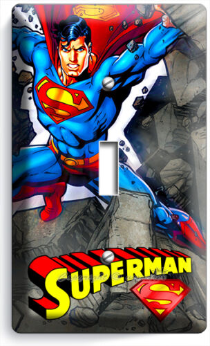 SUPERMAN DESSIN ANIMÉ COMICS INTERRUPTEUR À LUMIÈRE UNIQUE PLAQUE MURALE COUVERTURE MURALE GARÇONS DÉCORATION DE CHAMBRE - Photo 1 sur 1