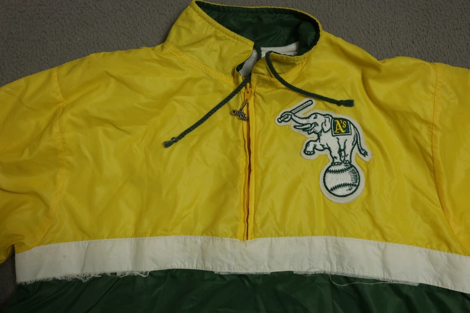 Chaqueta de atletismo vintage Chalk Line Oakland para hombre con logotipo de elefante extra grande amarilla Foto 2 de 4