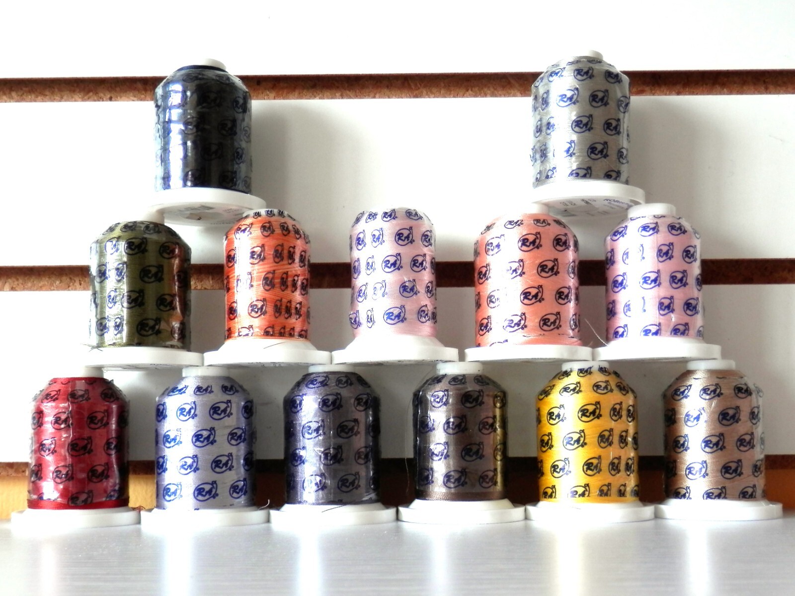 Robison Anton 40 wt Rayon Embroidery Thread Lot of 13 Spools Solids & Variegated