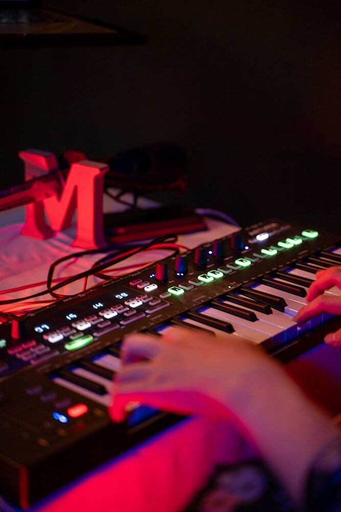 Arturia KEYSTEP PRO CHROMA MIDI Keyboard Limited Color Japan Arturia KEYSTEP PRO CHROMA MIDI Keyboard Limited Color Japan