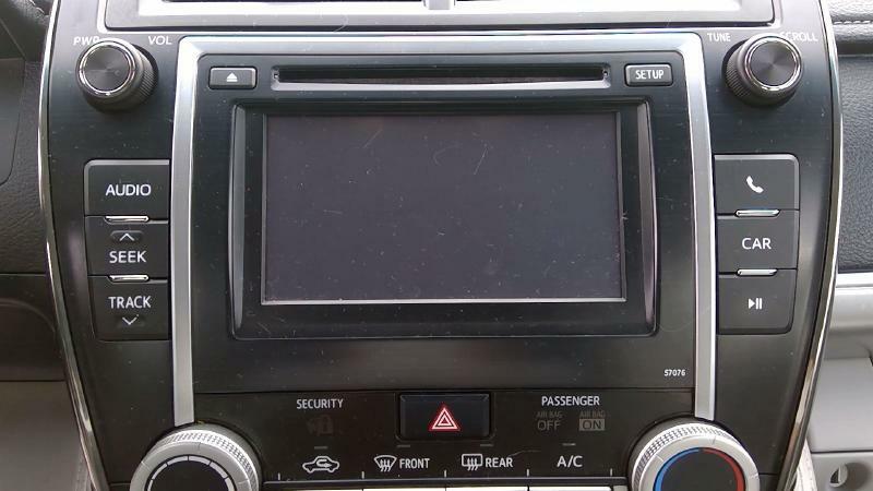 2013-2014 TOYOTA CAMRY RADIO SCREEN DISPLAY AM/FM/CD PLAYER 57076