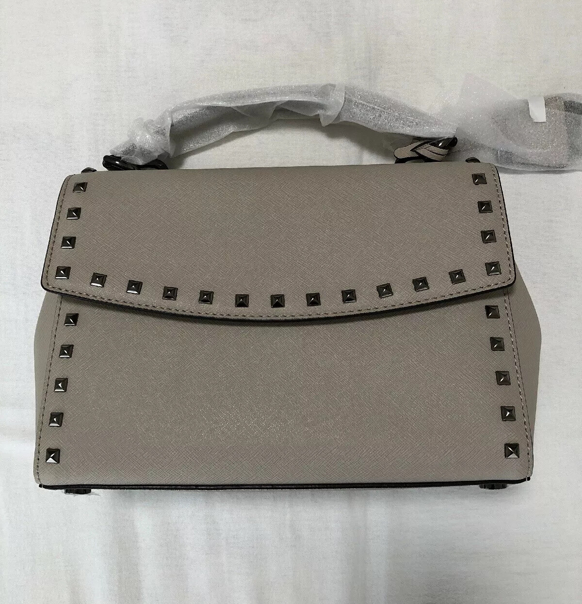 michael kors ava satchel