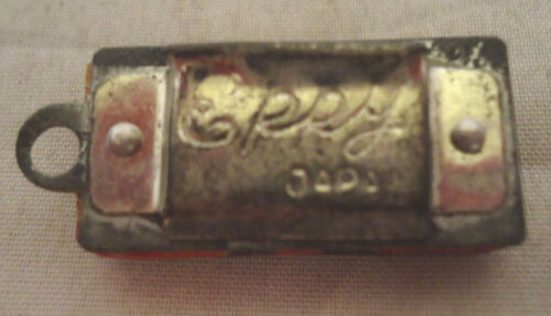 VINTAGE EPPY MINIATURE HARMONICA GUMBALL MACHINE CHARM - Picture 3 of 3
