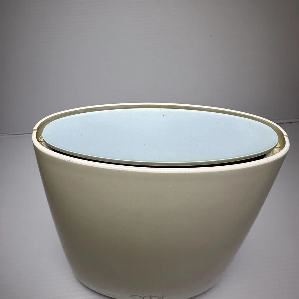 Netgear Orbi RBR50 AC3000 Tri-Band MESH WIFI Router Base Station - Image 3 of 4