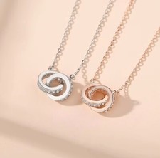 Doppelkreis CZ ineinandergreifender Anhänger Halskette vergoldet Sterlingsilber 925