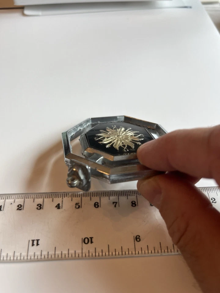 Pontiac Parisienne Grand Safari Hood Ornament Emblem OEM 1970’s 1980’s. 10032197 - Image 4 of 4