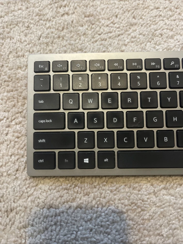Dell KB7120Wc Wireless Slim Keyboard Tested Working Good Condition No USB Dongle - Image 2 of 4