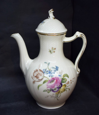 Royal Copenhagen Vintage Porcelain Frijsenborg Coffee Pot #1794 Date Code 1952