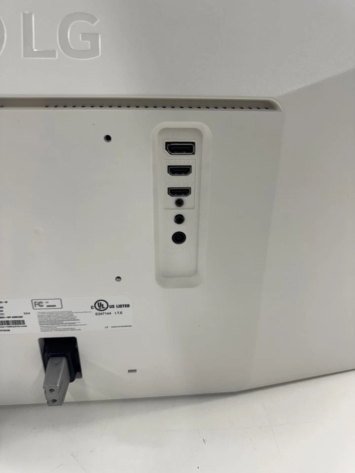 LG UltraWide WFHD 29-Inch FHD 1080p Computer Monitor 29WN600-W (DAMAGED SCREEN)* - Image 4 of 4