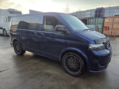 2005 VW Transporter T5 2.5 TDI in Shadow Blue / LD5Q AXD GWB Wheel Nut Breaking