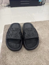 Louis Vuitton Slides Men's Size 45 - Size 11 -Preowned Read Description Please