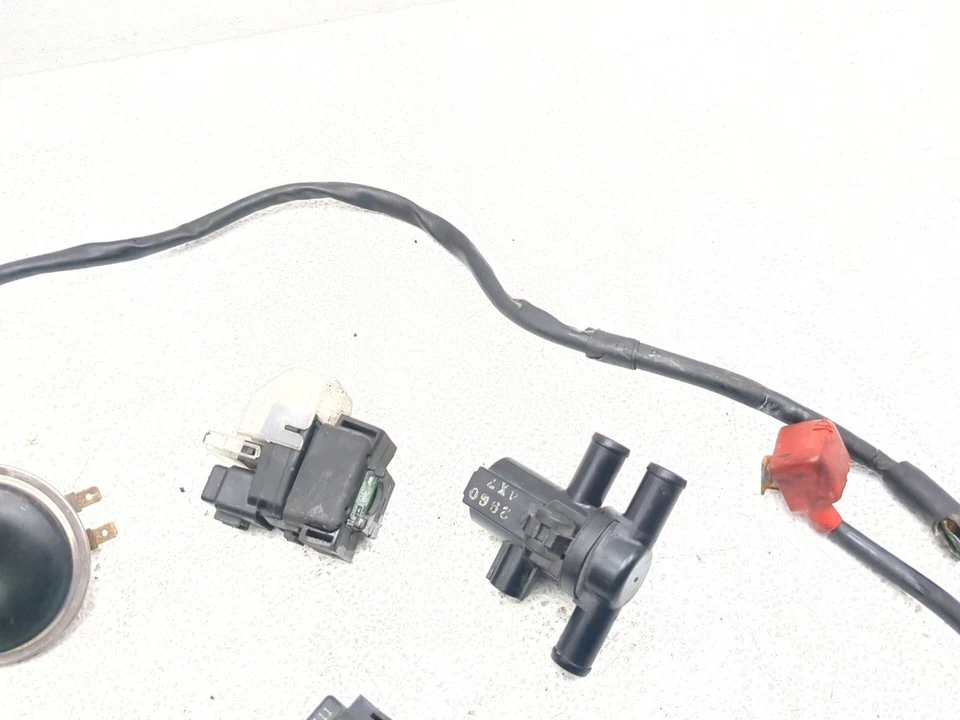 04 05 Suzuki GSXR 600 750 Juego de relés relé de arranque interruptor de freno trasero sensor de temperatura Foto 4 de 4