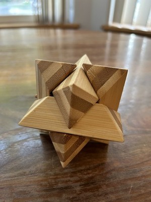 Vintage Wooden Star of David Burr Puzzle 6 Piece Interlocking Brain Teaser Toy