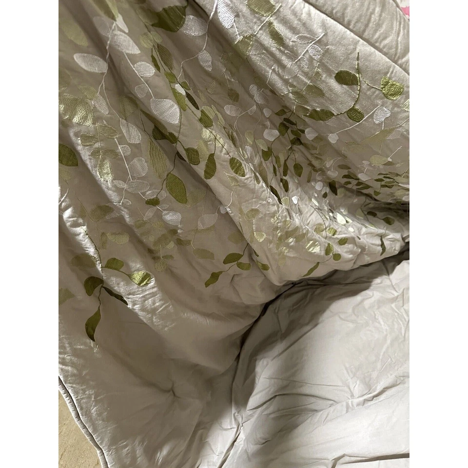 Victoria Classics Embroidered Floral Leaves King Comforter Vintage Cream green - Image 4 of 4