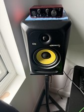 KRK Rokit 6 G3 Powered Studio Monitor Bundle with Stand and G3 Interface Solo