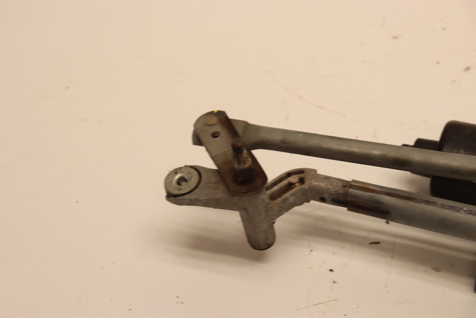 2006-2012 BENTLEY CONTINENTAL WINDSHIELD TRANSMISSION LINKAGE W/ MOTOR OEM