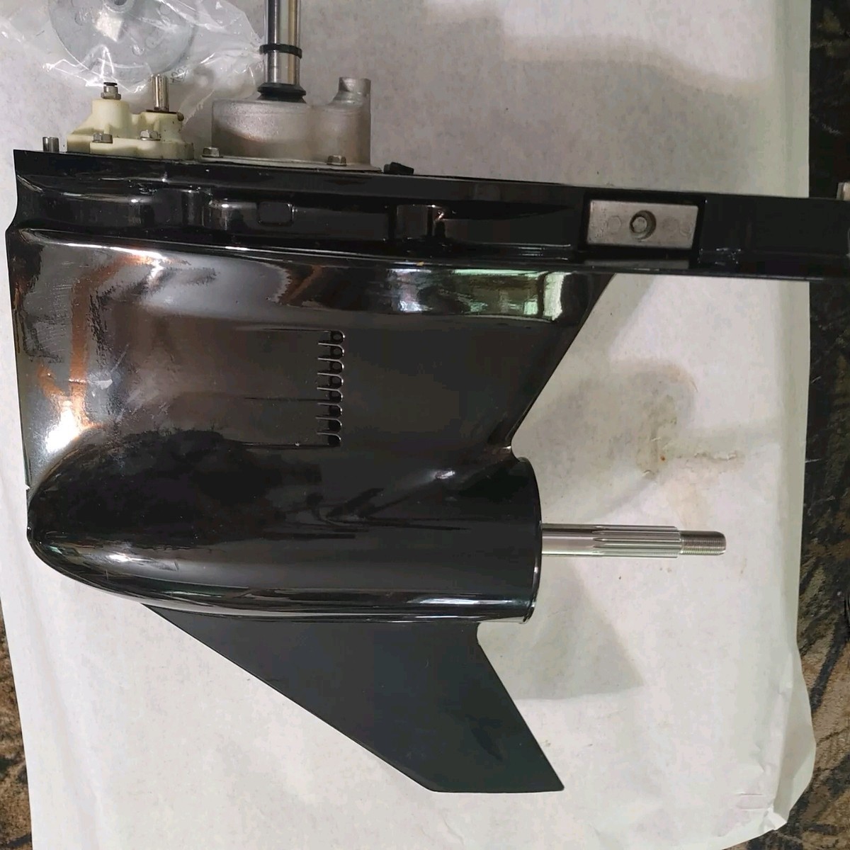Mercury Verado L4 Lower Unit XL 25 Mercury Verado L4 Lower Unit XL 25