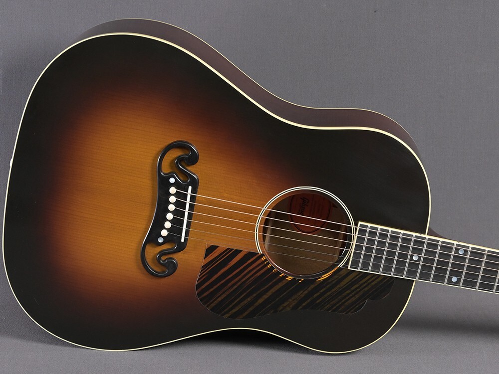 Gibson J-55 ビンテージ Gibson J-55 1939 - 1940 | Reverb